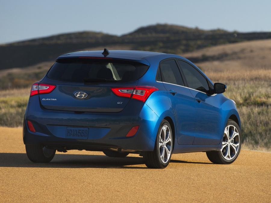 Hyundai Elantra GT 2012 года  (фото 7 из 151)